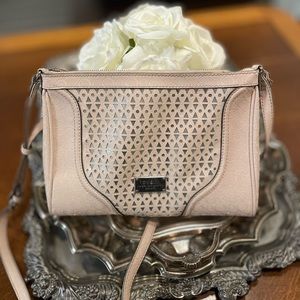 🌟Guess Cross Body Bag🌟